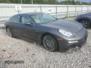 2015 Porsche Panamera 4S z VIN WP0AB2A71FL050936, wystawiony jako Copart lot #63699513 z przebiegiem 43 262 mil mil oraz . Historia ofert i sprzedaży dostępna na DreamBid. Obrazek 4.