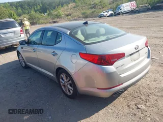 2013 Kia Optima EX z VIN 5XXGN4A76DG200422, wystawiony jako IAAI lot #42067904 z przebiegiem 278 808 mil mil oraz . Historia ofert i sprzedaży dostępna na DreamBid. Obrazek 3.