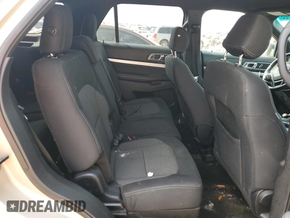 2017 Ford Explorer XLT с VIN 1FM5K7D86HGA08241, выставлен на аукционе Copart как лот 53072865 с пробегом 221 445 миль миль и Списание • Salvage title. История ставок и продаж доступна на DreamBid. Изображение 11.