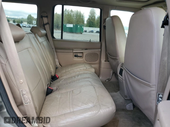 2000 Ford Explorer Eddie Bauer with VIN 1FMZU74E3YZB45594, listed as a Copart auction lot 45161085 with 185,791 mi miles and Clean title. Bid and sale history available at DreamBid. Image 11.