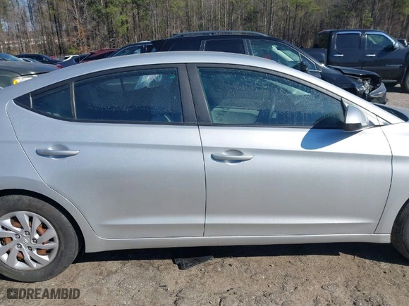 2018 Hyundai Elantra SE with VIN 5NPD74LF7JH278256, listed as a IAAI auction lot 41629068 with 32,010 mi miles. Bid and sale history available at carsss.com. Image 13.