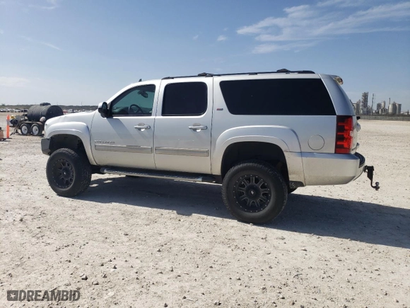 2013 Chevrolet Suburban LT with VIN 1GNSKJE74DR366339, listed as a Copart auction lot 47167315 with 113,106 mi miles and Salvage Title. Bid and sale history available at carsss.com. Image 2.