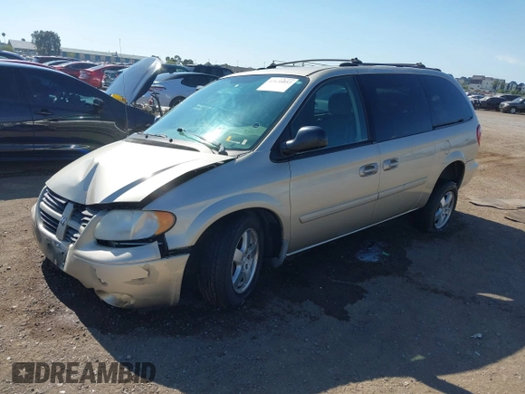 2005 Dodge Caravan SXT with VIN 2D8GP44L05R459369, listed as a IAAI auction lot 42638057 with 76,777 mi miles and . Bid and sale history available at DreamBid. Image 17.