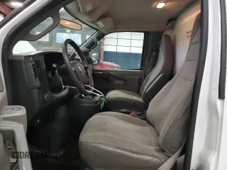 2016 GMC Savana Cargo Van with VIN 1GTW7AFF6G1206452, listed as a Copart auction lot 89157585 with 205,242 mi miles and Clean Title. Bid and sale history available at carsss.com. Image 7.