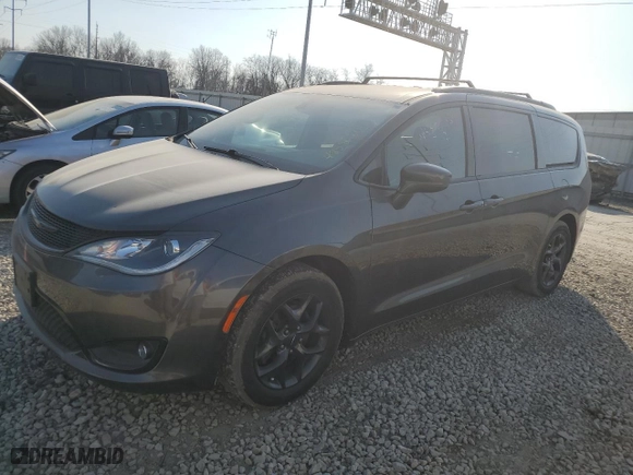 2018 Chrysler Pacifica Touring L with VIN 2C4RC1BGXJR189133, listed as a Copart auction lot 48592805 with 96,279 mi miles and Salvage Title. Bid and sale history available at carsss.com. Image 1.