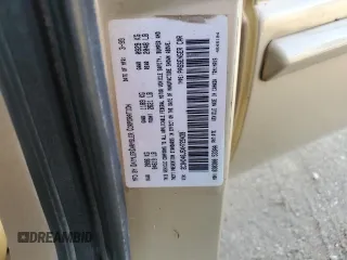 1999 Chrysler Concorde z VIN 2C3HD46J5XH725439, wystawiony jako Copart lot #77743234 z przebiegiem 106 148 mil mil oraz Szkody całkowita. Historia ofert i sprzedaży dostępna na DreamBid. Obrazek 14.