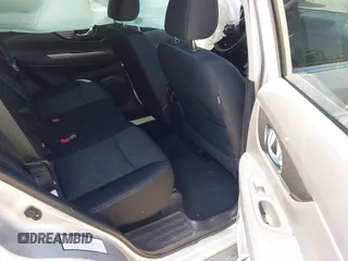 2019 Nissan Rogue SV with VIN KNMAT2MT3KP525172, listed as a IAAI auction lot 41765109 with 110,411 mi miles. Bid and sale history available at carsss.com. Image 8.