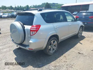 2010 Toyota RAV4 Sport с VIN 2T3RF4DV7AW029334, выставлен на аукционе IAAI как лот 42447558 с пробегом 150 816 миль миль и . История ставок и продаж доступна на DreamBid. Изображение 4.