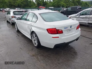 2013 BMW 5 Series 550i z VIN WBAFR9C55DD226915, wystawiony jako IAAI lot #42321584 z przebiegiem 136 974 mil mil oraz . Historia ofert i sprzedaży dostępna na DreamBid. Obrazek 3.