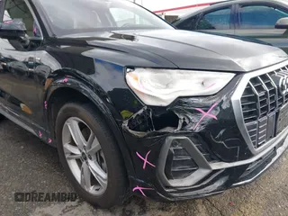 2022 Audi Q3 S line Premium z VIN WA1DECF32N1003662, wystawiony jako IAAI lot #41581740 z przebiegiem 29 980 mil mil oraz . Historia ofert i sprzedaży dostępna na DreamBid. Obrazek 6.