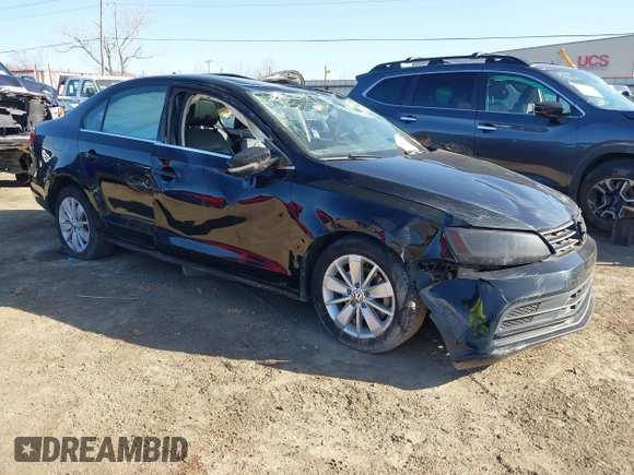 2015 Volkswagen Jetta SE z VIN 3VWD07AJ3FM266598, wystawiony jako IAAI lot #41757080 z przebiegiem 127 815 mil mil oraz . Historia ofert i sprzedaży dostępna na DreamBid. Obrazek 1.