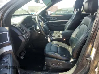 2017 Ford Explorer XLT с VIN 1FM5K8D83HGD98964, выставлен на аукционе Copart как лот 60040785 с пробегом 176 722 миль миль и Списание • Salvage title. История ставок и продаж доступна на DreamBid. Изображение 7.