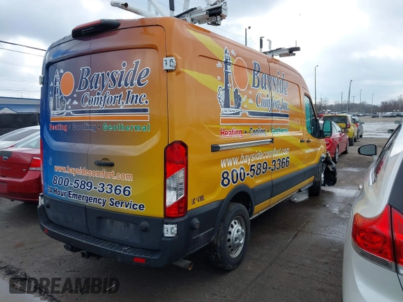 2020 Ford Transit Cargo z VIN 1FTBR2C85LKA15937, wystawiony jako IAAI lot #41673232 z przebiegiem 56 172 mil mil oraz . Historia ofert i sprzedaży dostępna na DreamBid. Obrazek 4.