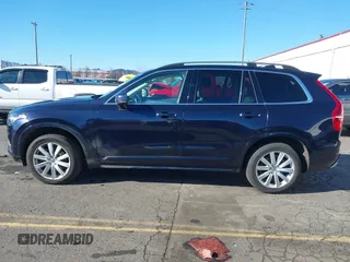 2017 Volvo XC90 Momentum with VIN YV4A22PK3H1116166, listed as a IAAI auction lot 41543940 with 104,879 mi miles. Bid and sale history available at carsss.com. Image 14.