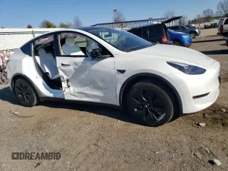 2024 Tesla Model Y Long Range with VIN 7SAYGAEE5RF064240, listed as a Copart auction lot 46349625 with 26,648 mi miles and Salvage title. Bid and sale history available at DreamBid. Image 4.