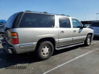 2000 GMC Yukon XL SLT with VIN 3GKFK16T3YG132578, listed as a Copart auction lot 43874005 with 178,895 mi miles and Salvage Title. Bid and sale history available at carsss.com. Image 3.