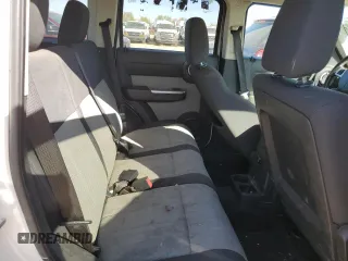 2007 Dodge Nitro SLT with VIN 1D8GT58K87W724066, listed as a Copart auction lot 84643584 with 187,364 mi miles and Salvage Title. Bid and sale history available at DreamBid. Image 11.