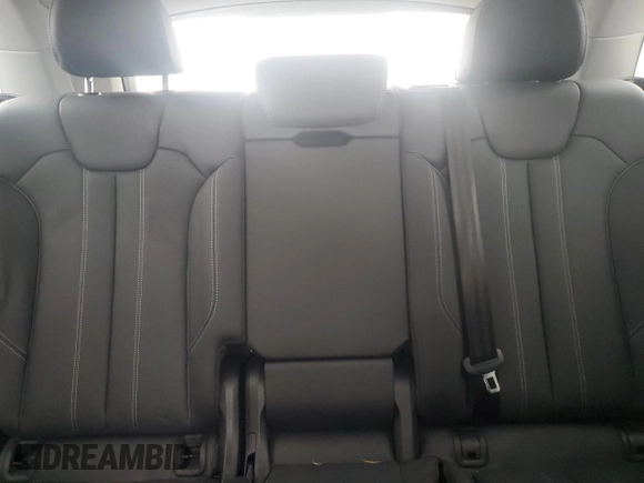 2024 Audi Q5 Premium Plus z VIN WA1BBAFY1R2000476, wystawiony jako Copart lot #84108294 z przebiegiem 11 209 mil mil oraz Szkoda całkowita • Salvage title. Historia ofert i sprzedaży dostępna na DreamBid. Obrazek 10.