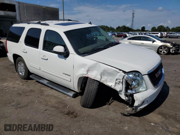 2013 GMC Yukon SLT with VIN 1GKS2CE01DR353981, listed as a Copart auction lot 67356704 with 113,046 mi miles and Salvage Title. Bid and sale history available at carsss.com. Image 4.