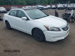 2011 Honda Accord EX z VIN 1HGCP2F74BA094455, wystawiony jako IAAI lot #42504711 z przebiegiem 130 250 mil mil oraz . Historia ofert i sprzedaży dostępna na DreamBid. Obrazek 1.