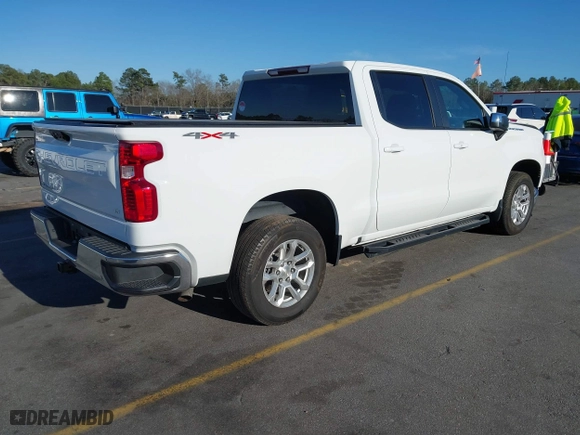 2022 Chevrolet Silverado 1500 LT with VIN 1GCPDKEKXNZ606711, listed as a IAAI auction lot 41698884 with 34,820 mi miles. Bid and sale history available at carsss.com. Image 4.
