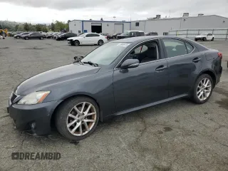 2011 Lexus IS 250 z VIN JTHBF5C22B5136782, wystawiony jako Copart lot #59985575 z przebiegiem 70 562 mil mil oraz Szkoda całkowita • Salvage title. Historia ofert i sprzedaży dostępna na DreamBid. Obrazek 1.