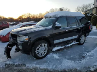 2012 Lincoln Navigator z VIN 5LMJJ2J51CEL09189, wystawiony jako Copart lot #44321095 z przebiegiem 127 244 mil mil oraz Czysty tytuł • Clean title. Historia ofert i sprzedaży dostępna na DreamBid. Obrazek 1.