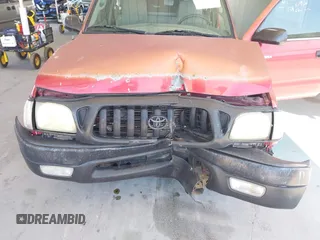 2004 Toyota Tacoma with VIN 5TENL42N44Z431346, listed as a IAAI auction lot 42040684 with 222,798 mi miles and . Bid and sale history available at DreamBid. Image 6.