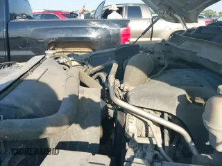 2017 Ram 1500 Express z VIN 1C6RR7FT5HS587830, wystawiony jako IAAI lot #42944441 z przebiegiem 249 518 mil mil oraz . Historia ofert i sprzedaży dostępna na DreamBid. Obrazek 19.