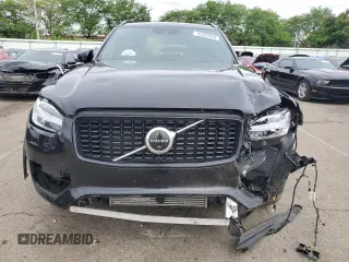 2021 Volvo XC90 R-Design with VIN YV4BR0CM6M1683266, listed as a Copart auction lot 55393944 with 31,584 mi miles and Salvage Title. Bid and sale history available at carsss.com. Image 5.