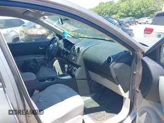 2011 Nissan Rogue SV z VIN JN8AS5MT1BW572411, wystawiony jako IAAI lot #42377357 z przebiegiem 173 043 mil mil oraz . Historia ofert i sprzedaży dostępna na DreamBid. Obrazek 5.