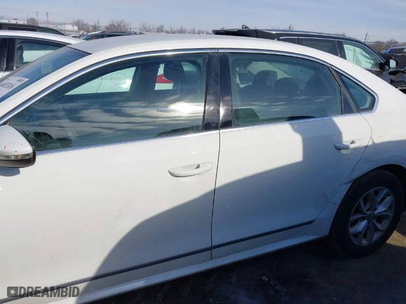 2016 Volkswagen Passat 1.8T S with VIN 1VWAS7A35GC015437, listed as a IAAI auction lot 41403316 with 167,873 mi miles. Bid and sale history available at carsss.com. Image 14.