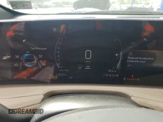 2024 Cadillac XT4 FWD Premium Luxury with VIN 1GYFZCR48RF169081, listed as a Copart auction lot 52429215 with 13,630 mi miles and Salvage title. Bid and sale history available at DreamBid. Image 9.