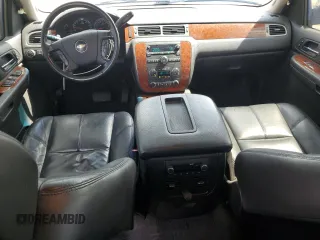 2008 Chevrolet Avalanche LTZ with VIN 3GNFK12338G149986, listed as a Copart auction lot 69240614 with 180,623 mi miles and Salvage Title. Bid and sale history available at carsss.com. Image 8.