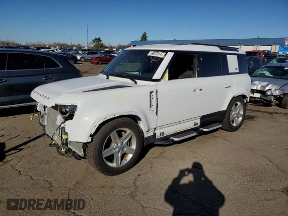 2020 Land Rover Defender SE z VIN SALEPEEU1L2017840, wystawiony jako Copart lot #79827314 z przebiegiem 63 973 mil mil oraz Czysty tytuł • Clean title. Historia ofert i sprzedaży dostępna na DreamBid. Obrazek 1.
