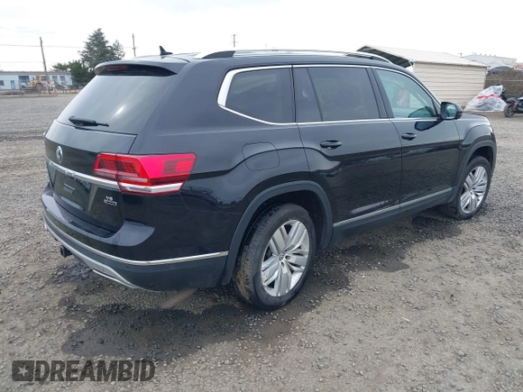 2018 Volkswagen Atlas SEL Premium z VIN 1V2NR2CAXJC554740, wystawiony jako IAAI lot #41773681 z przebiegiem 83 296 mil mil oraz . Historia ofert i sprzedaży dostępna na DreamBid. Obrazek 4.