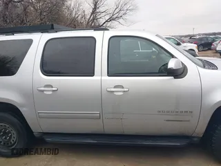 2014 Chevrolet Suburban LS with VIN 1GNSCHE08ER217393, listed as a IAAI auction lot 41563635 with 212,852 mi miles. Bid and sale history available at carsss.com. Image 13.