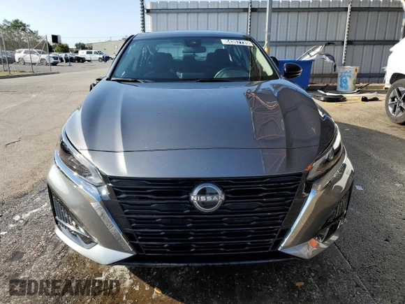 2025 Nissan Altima SV with VIN 1N4BL4DV3SN348321, listed as a Copart auction lot 54357735 with 5,546 mi miles and Clean Title. Bid and sale history available at DreamBid. Image 5.
