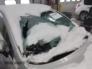 2015 Nissan Note S Plus with VIN 3N1CE2CP2FL370903, listed as a IAAI auction lot 41606993 with 60,672 mi miles and . Bid and sale history available at DreamBid. Image 6.