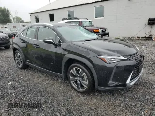 2021 Lexus UX 250h with VIN JTHP9JBH4M2052480, listed as a Copart auction lot 59948845 with 22,033 mi miles and Salvage title. Bid and sale history available at DreamBid. Image 4.