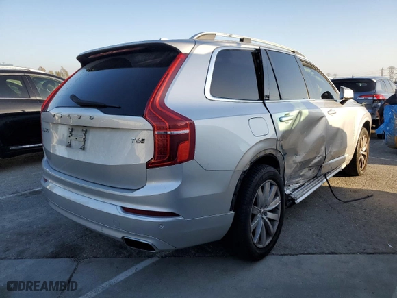2016 Volvo XC90 T6 Momentum with VIN YV4A22PKXG1071791, listed as a Copart auction lot 44012025 with 50,464 mi miles and Salvage Title. Bid and sale history available at carsss.com. Image 3.