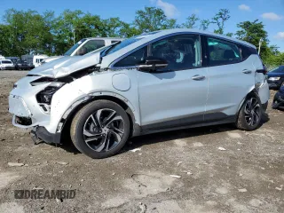 2023 Chevrolet Bolt EV 2LT z VIN 1G1FX6S02P4190062, wystawiony jako Copart lot #58039365 z przebiegiem 20 079 mil mil oraz Nie do naprawy. Historia ofert i sprzedaży dostępna na DreamBid. Obrazek 1.