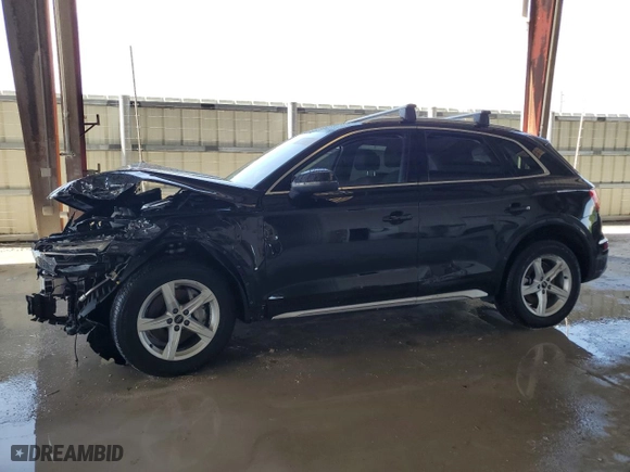 2024 Audi Q5 Premium with VIN WA1ABAFY6R2018600, listed as a Copart auction lot 68520944 with 16,910 mi miles and Non Repairable. Bid and sale history available at carsss.com. Image 1.