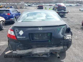 2008 Honda Civic Cpe LX with VIN 2HGFG11618H514205, listed as a IAAI auction lot 41990994 with 251,010 mi miles. Bid and sale history available at carsss.com. Image 6.