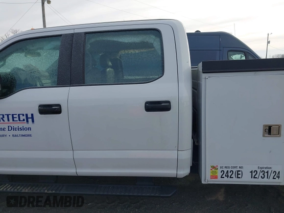 2019 Ford F-350 with VIN 1FD7W3B65KED43890, listed as a IAAI auction lot 41379733 with 130,113 mi miles and . Bid and sale history available at DreamBid. Image 14.