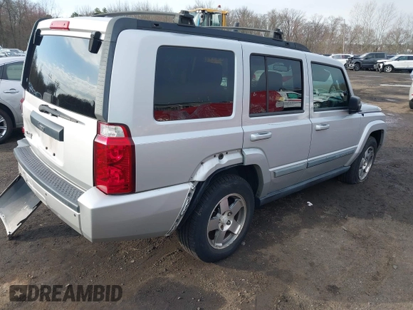 2009 Jeep Commander Sport with VIN 1J8HG48K39C553953, listed as a IAAI auction lot 41863115 with 175,461 mi miles. Bid and sale history available at carsss.com. Image 4.