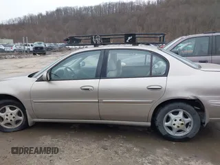 1999 Oldsmobile Cutlass GL z VIN 1G3NB52J8X6318863, wystawiony jako IAAI lot #41490091 z przebiegiem 106 821 mil mil oraz . Historia ofert i sprzedaży dostępna na DreamBid. Obrazek 14.