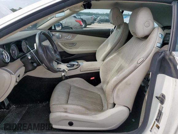 2018 Mercedes-Benz E 400 z VIN WDD1K6FB5JF047930, wystawiony jako Copart lot #58752805 z przebiegiem 31 156 mil mil oraz Czysty tytuł • Clean title. Historia ofert i sprzedaży dostępna na DreamBid. Obrazek 7.
