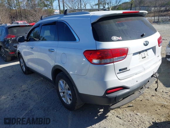 2016 Kia Sorento LX with VIN 5XYPG4A39GG062754, listed as a IAAI auction lot 41689839 with 180,165 mi miles. Bid and sale history available at carsss.com. Image 3.