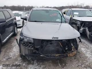 2018 Jeep Grand Cherokee Altitude with VIN 1C4RJFAG9JC285381, listed as a IAAI auction lot 41399204 with 1 mi miles. Bid and sale history available at carsss.com. Image 12.